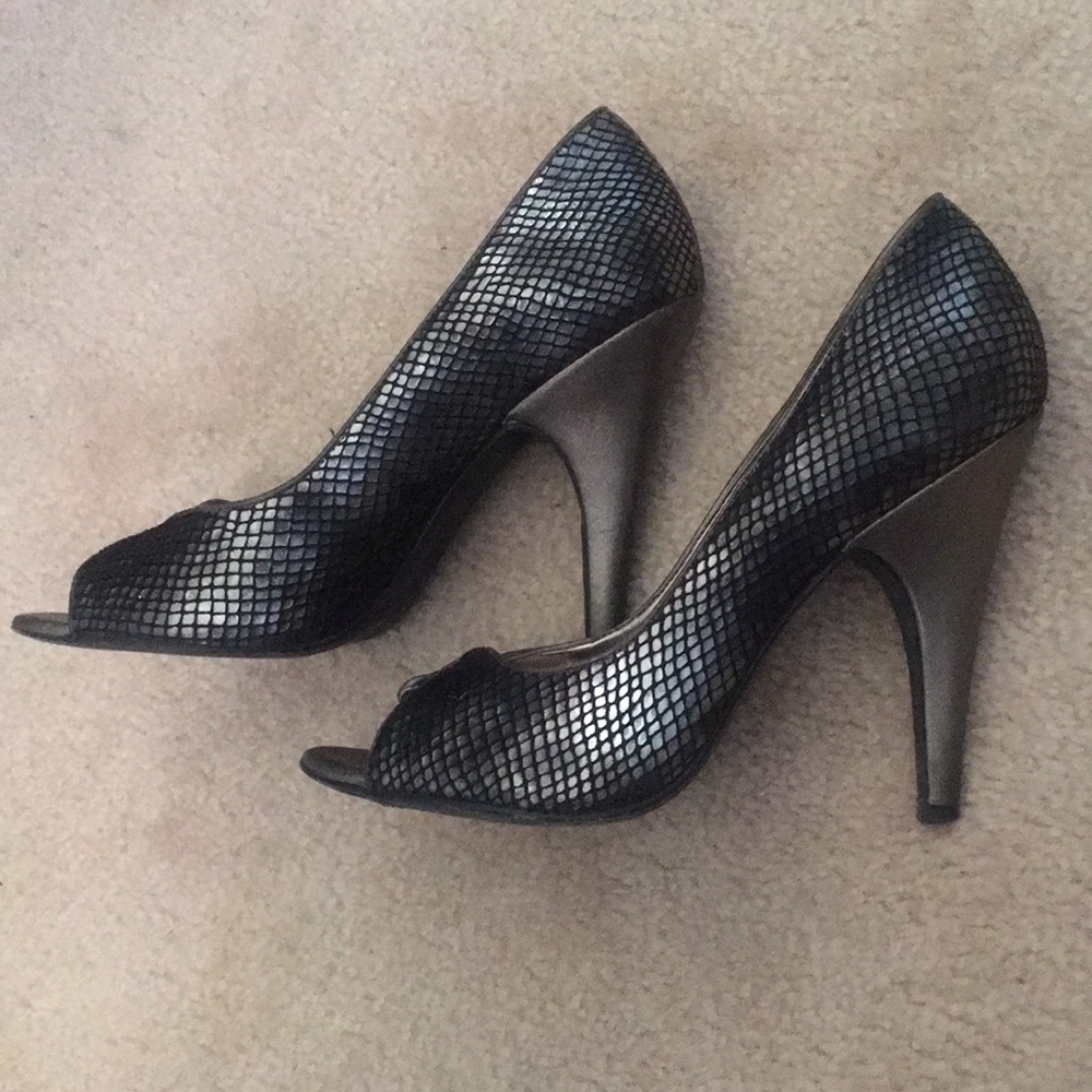 Carlos Santana black and silver heels  size 7 1/2.